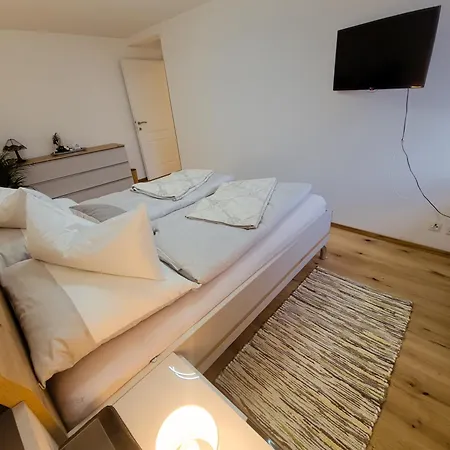 Neuwirthof - Rustikaler Charme דירה